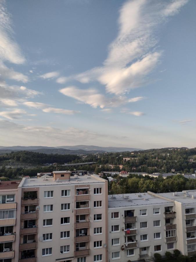 Apartmens Kv Карловы Вары Экстерьер фото